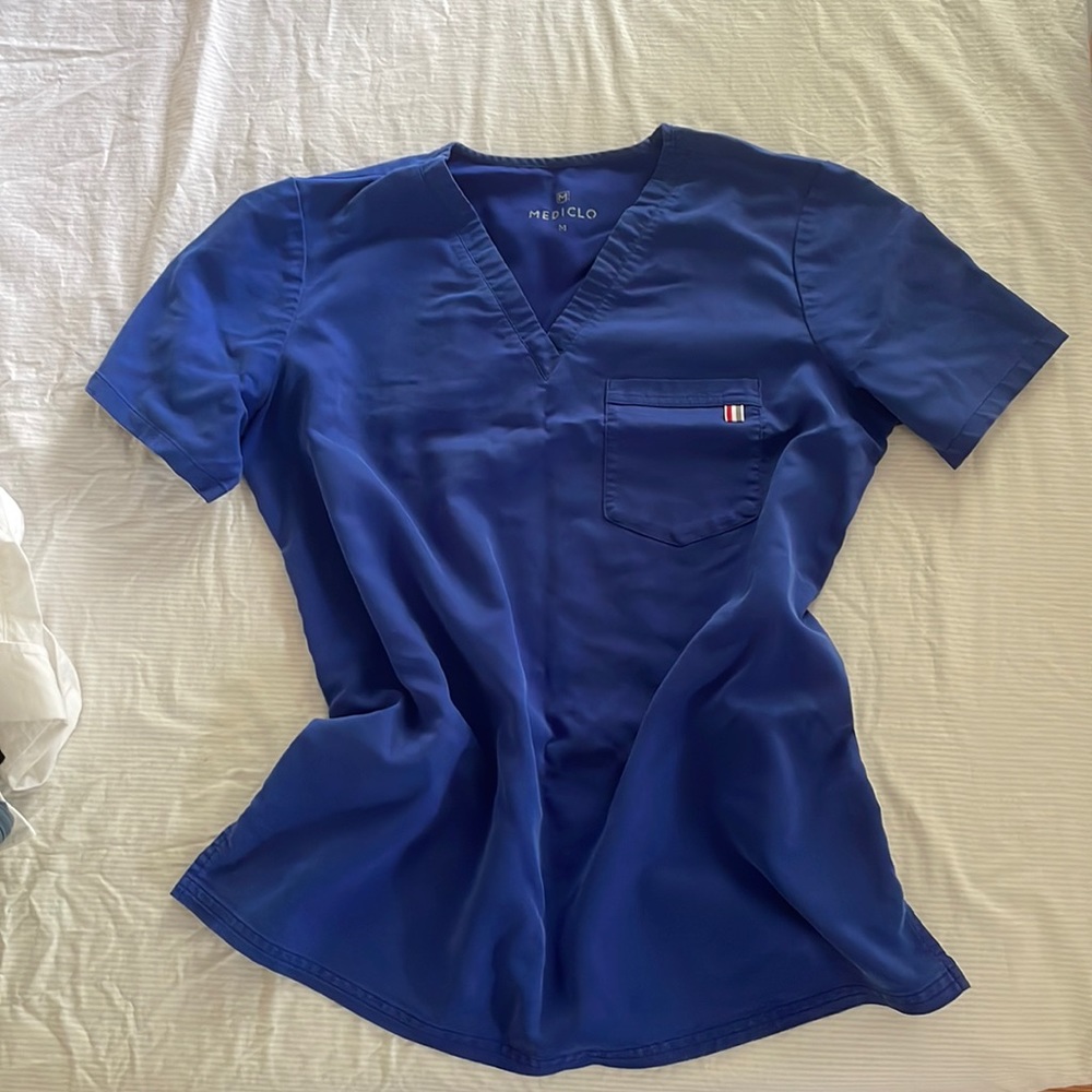 Mediclo scrub top - Picture 2 of 6